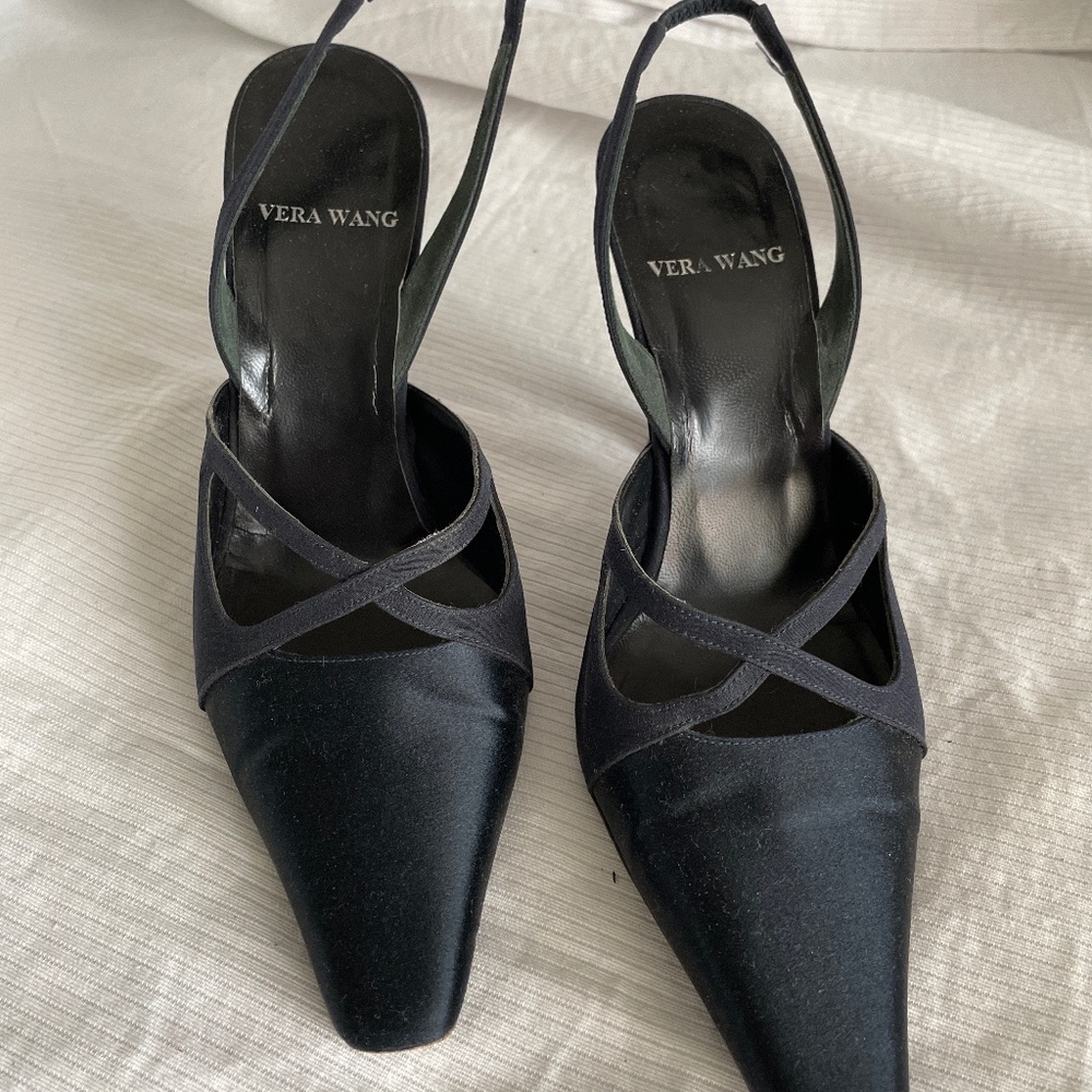 Vera Wang navy satin slingback heels